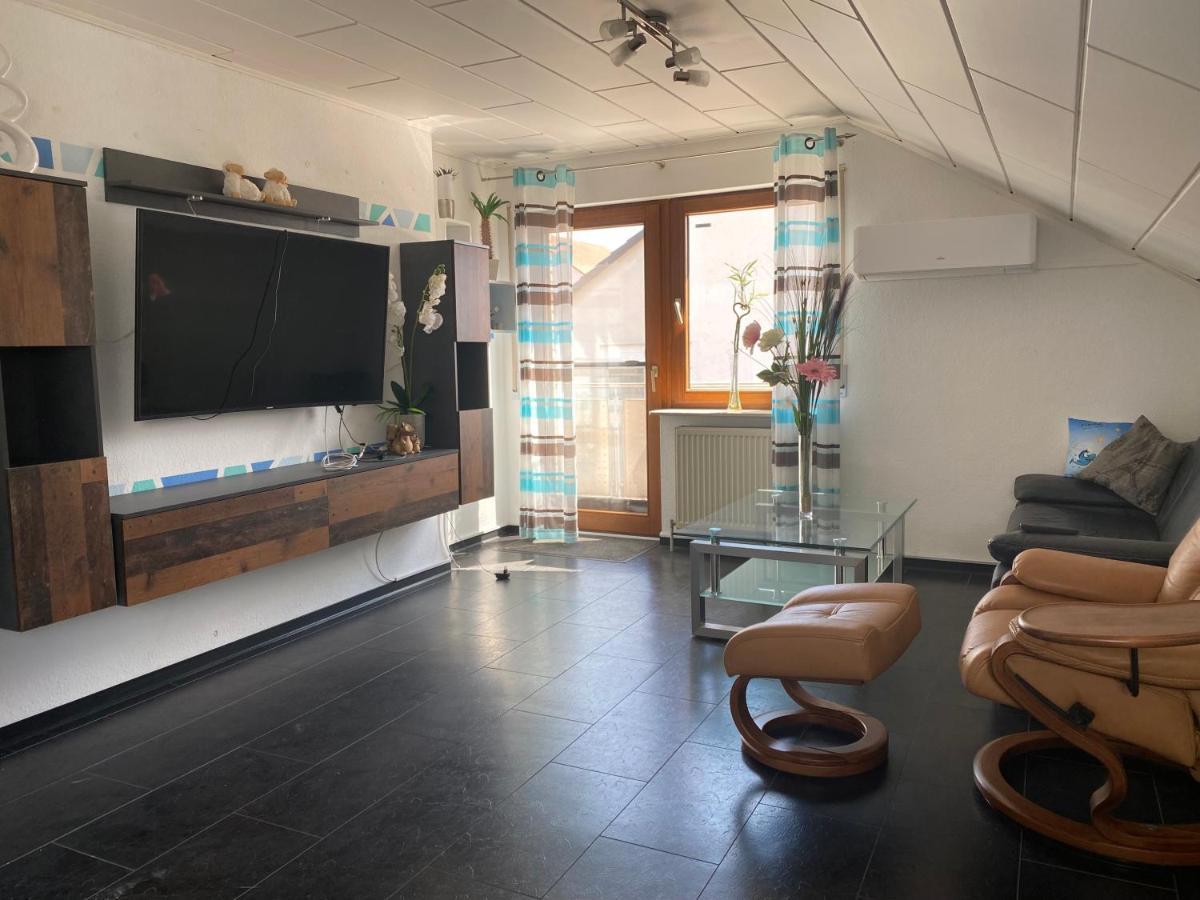 Moderne Ferienwohnung Neckarschleife Mit Klimaanlage Kirchheim am Neckar Extérieur photo